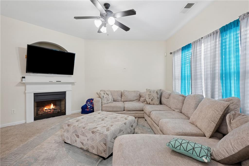 7556 Rutgers Circle Fairburn, GA 30213 - Photo 7 of 19