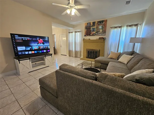 $4,000 | 12334 Misty Laurel Drive, Houston, TX 77067
