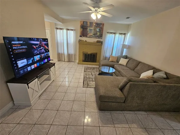 $4,000 | 12334 Misty Laurel Drive, Houston, TX 77067