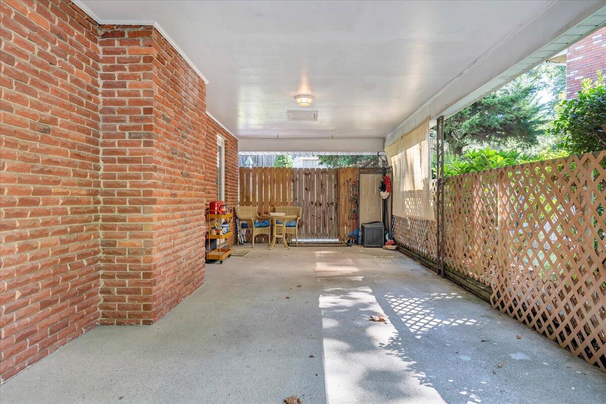 2736 Beverly Boulevard Southwest Roanoke, VA 24015 - Photo 13 of 41 a view of livingroom with stairs