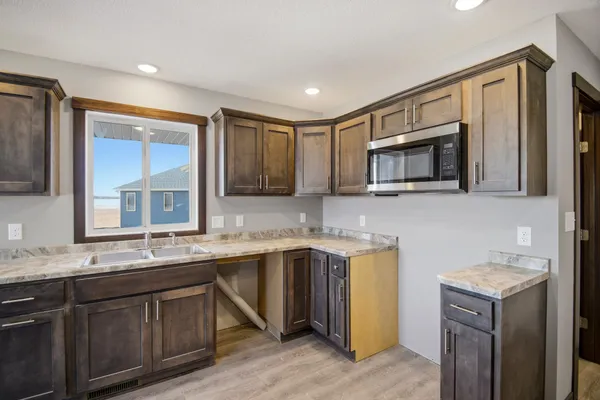 $559,000 | 1801 13th Avenue Northeast, Austin, MN 55912