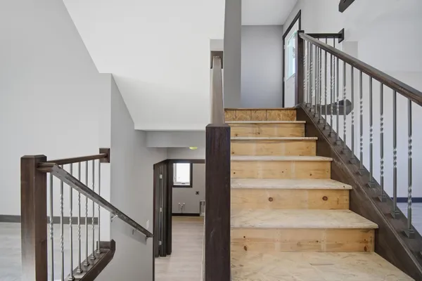 $559,000 | 1801 13th Avenue Northeast, Austin, MN 55912