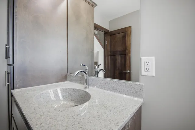 $559,000 | 1801 13th Avenue Northeast, Austin, MN 55912