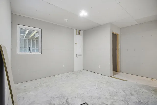 $559,000 | 1801 13th Avenue Northeast, Austin, MN 55912