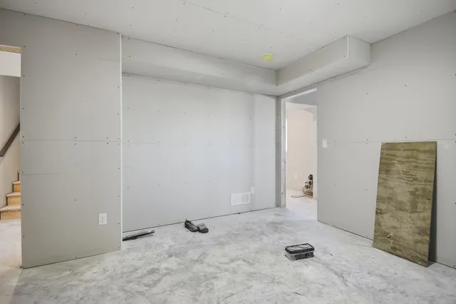 $559,000 | 1801 13th Avenue Northeast, Austin, MN 55912