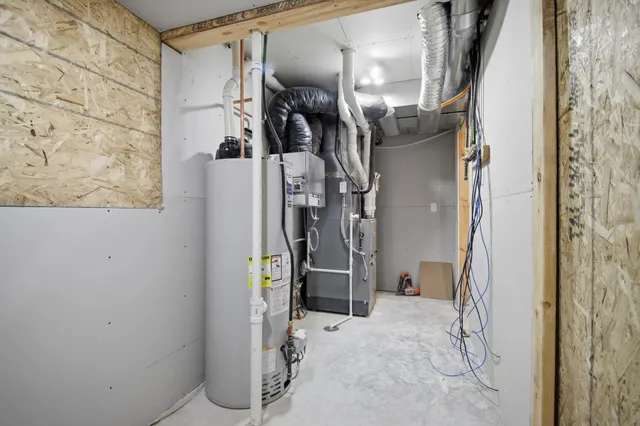 $559,000 | 1801 13th Avenue Northeast, Austin, MN 55912