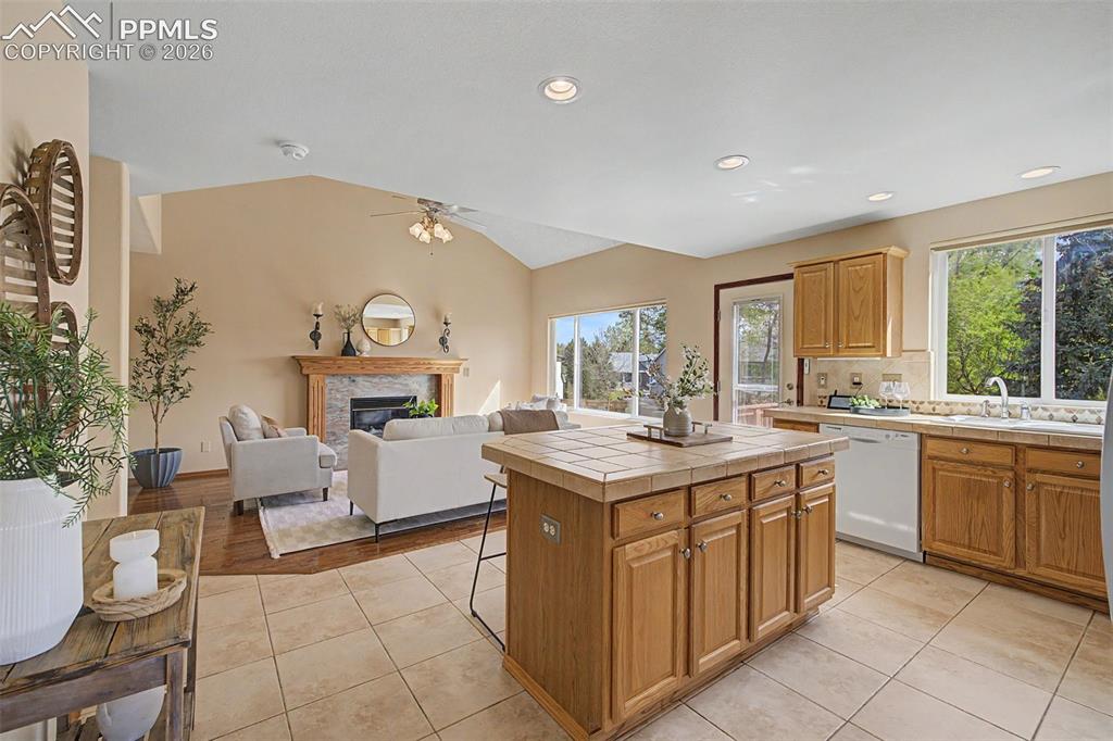 6565 Ramrod Road Colorado Springs, CO 80922 - Photo 9 of 48