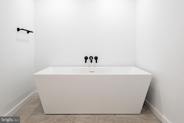 $625,000 | 1306 North Orianna Street, Unit D, Philadelphia, PA 19122