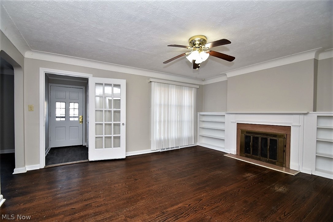 3814 Bainbridge Road Cleveland Heights, OH 44118 - Photo 3 of 35