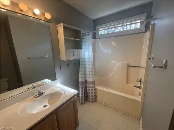 $1,895 | 5716 Spice Meadow Lane, Winston-Salem, NC 27106