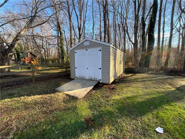 $1,895 | 5716 Spice Meadow Lane, Winston-Salem, NC 27106