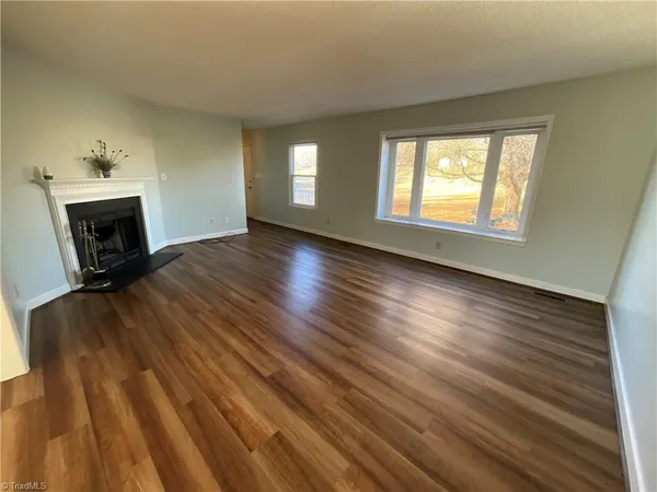 $1,895 | 5716 Spice Meadow Lane, Winston-Salem, NC 27106