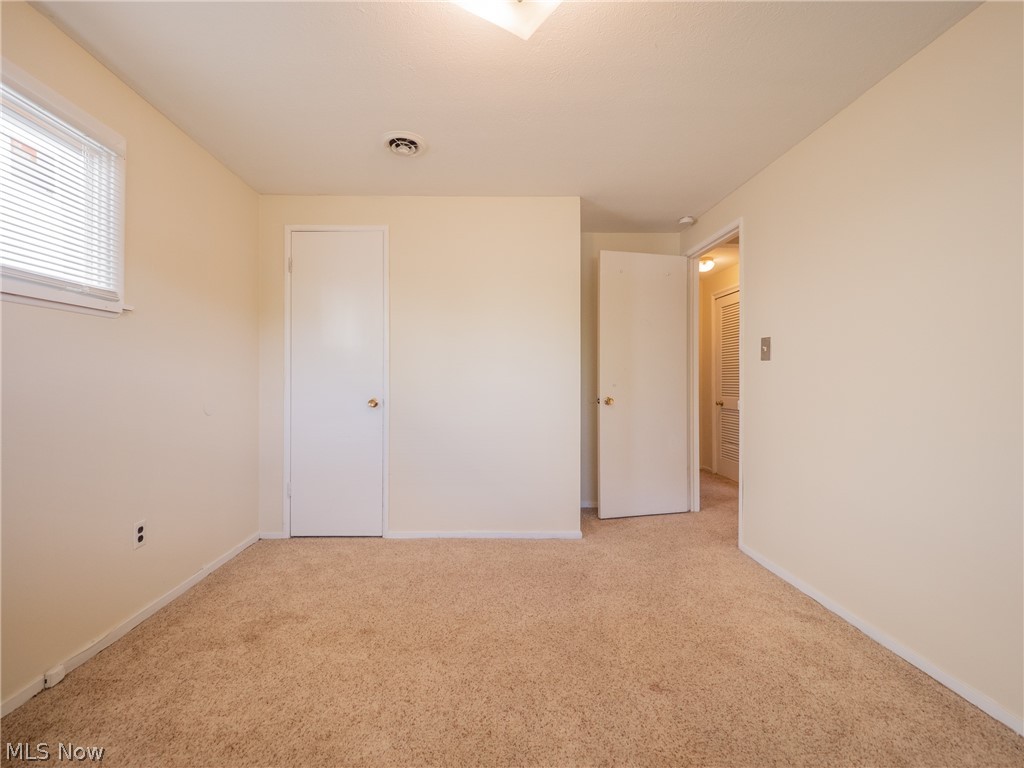 21268 Sheldon Road Brook Park, OH 44142 - Photo 22 of 35
