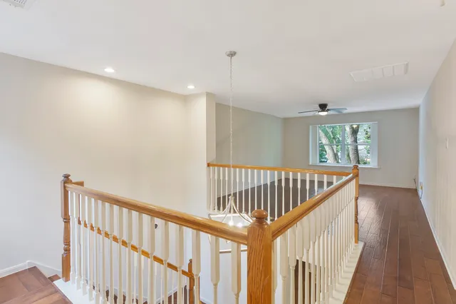 $450,000 | 76 South Piper Trace, The Woodlands, TX 77381