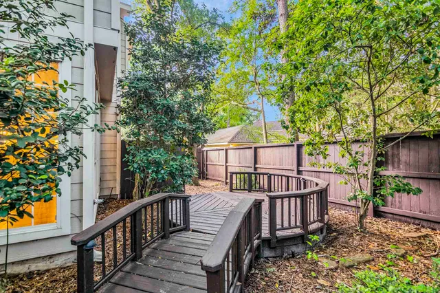 $450,000 | 76 South Piper Trace, The Woodlands, TX 77381