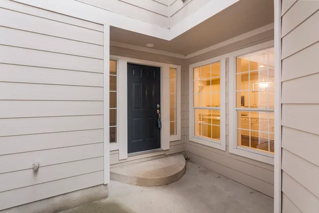 $450,000 | 76 South Piper Trace, The Woodlands, TX 77381