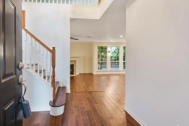 $450,000 | 76 South Piper Trace, The Woodlands, TX 77381