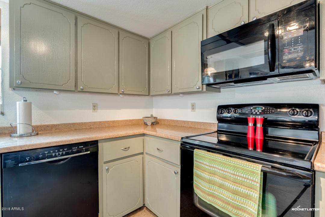 603 South Prospectors Road Apache Junction, AZ 85119 - Photo 13 of 34 13-Prospectors