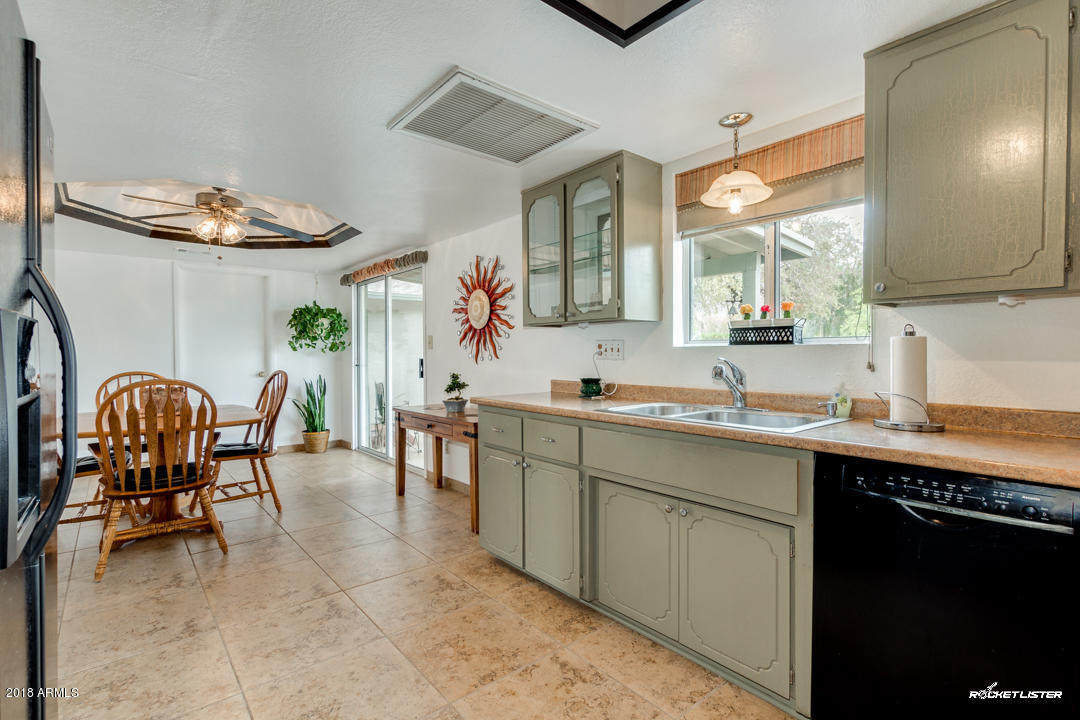 603 South Prospectors Road Apache Junction, AZ 85119 - Photo 15 of 34 15-Prospectors