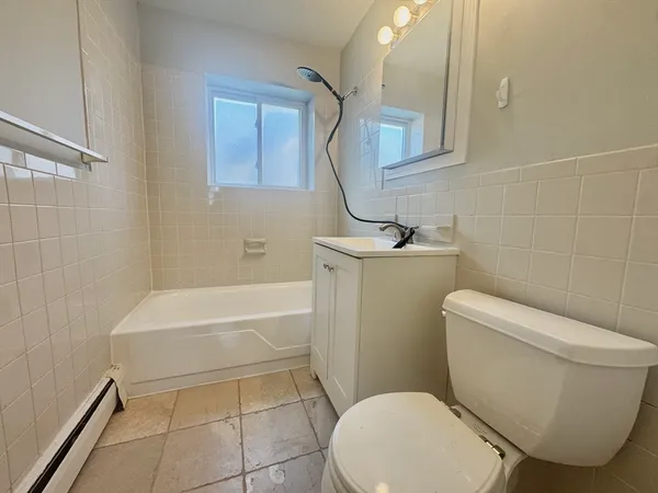$2,250 | 23 Westgate Road, Unit 4, Boston, MA 02467