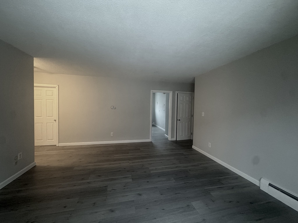 23 Westgate Road, Unit 4 Boston, MA 02467 - Photo 5 of 18