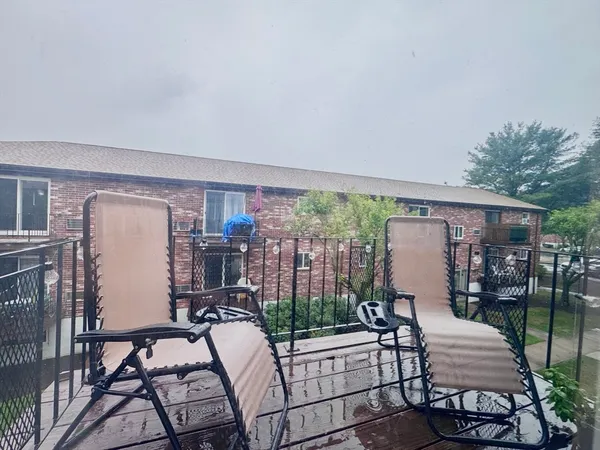 $2,250 | 23 Westgate Road, Unit 4, Boston, MA 02467