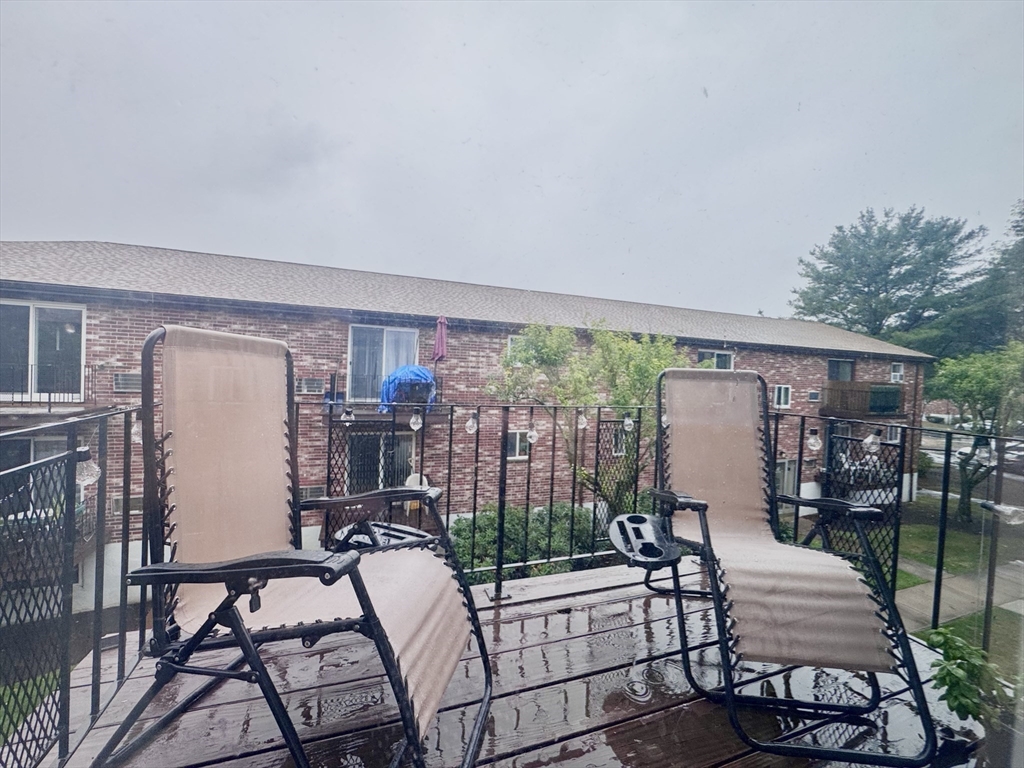 23 Westgate Road, Unit 4 Boston, MA 02467 - Photo 10 of 18