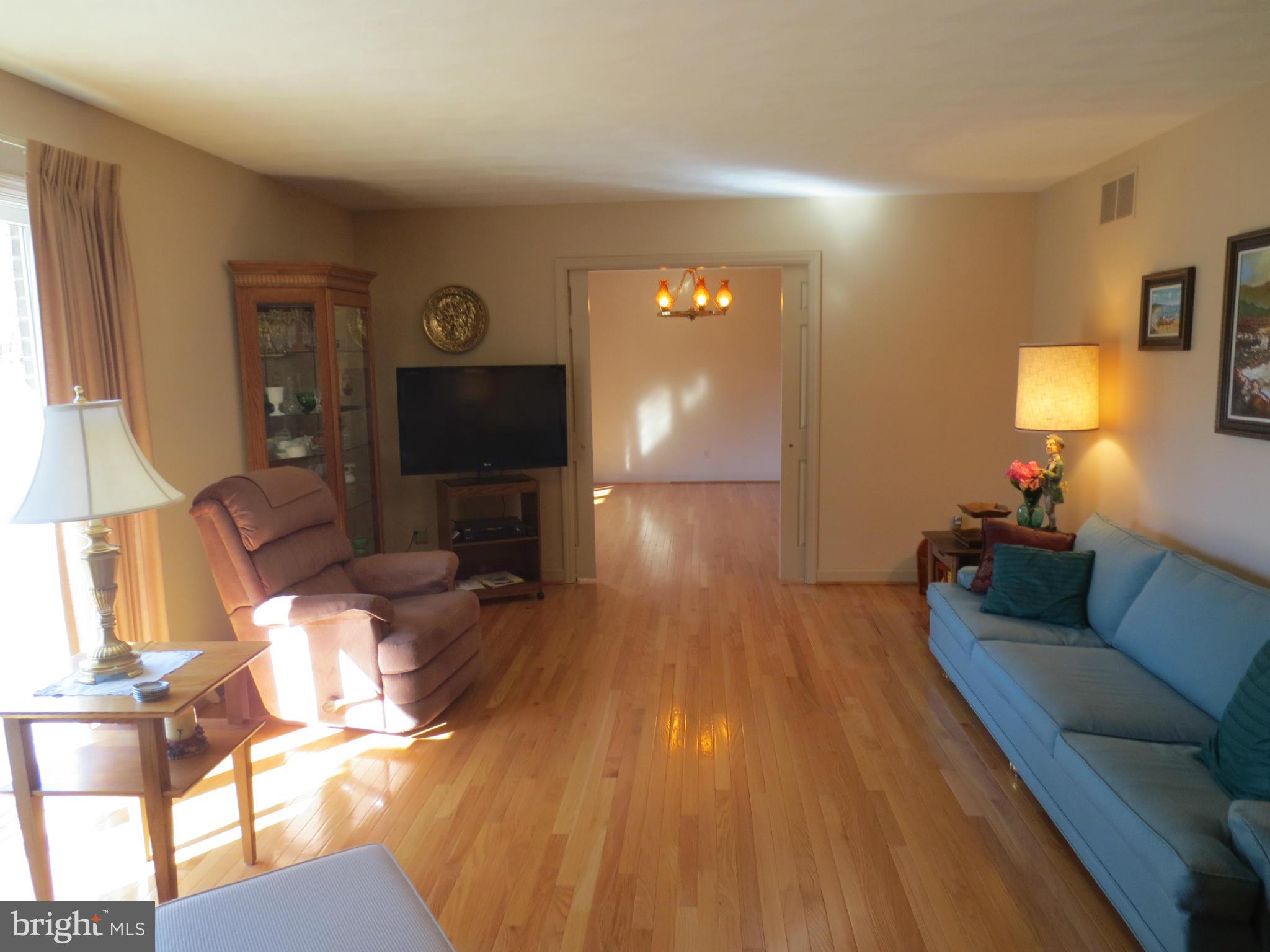 1512 Rolling Road Bel Air, MD 21014 - Photo 5 of 30 Living Room