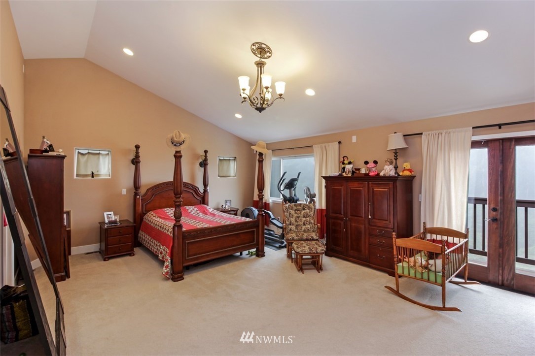 14326 Nevers Road Snohomish, WA 98290 - Photo 11 of 19 Gallery Image 11