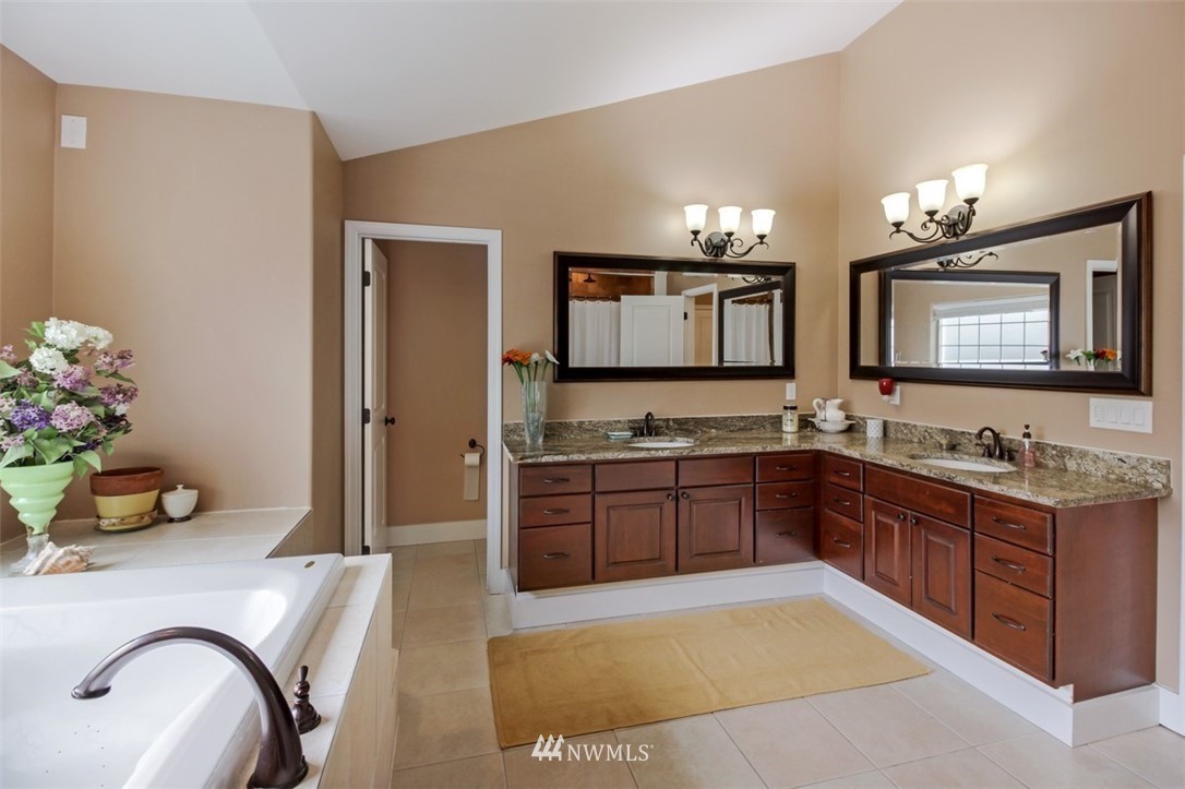 14326 Nevers Road Snohomish, WA 98290 - Photo 12 of 19 Gallery Image 12