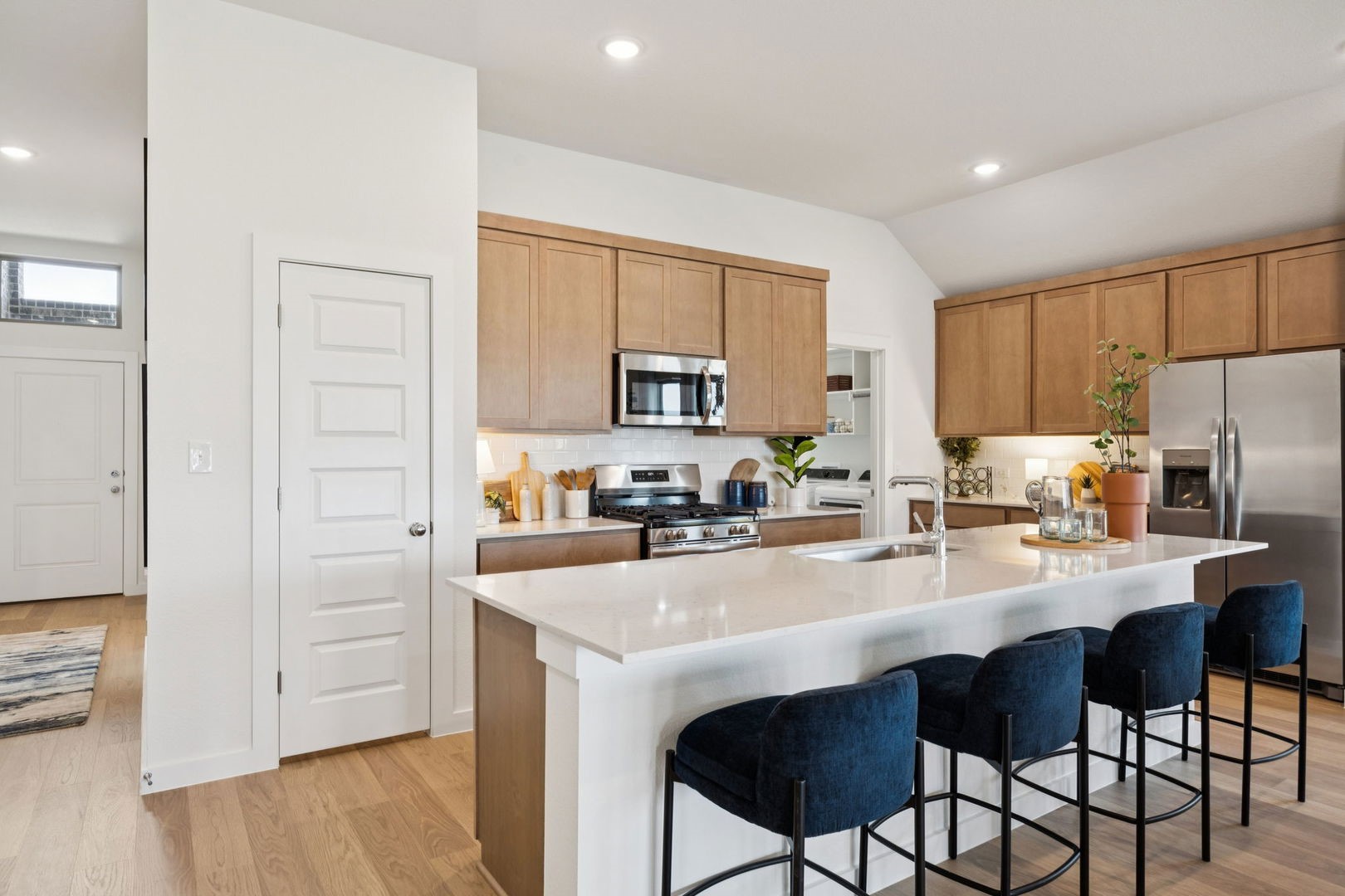 1117 Ramo Pne Drive Huffman, TX 77336 - Photo 6 of 29 Kitchen in the Diamond home plan by Trophy Signature Homes – REPRESENTATIVE PHOTO