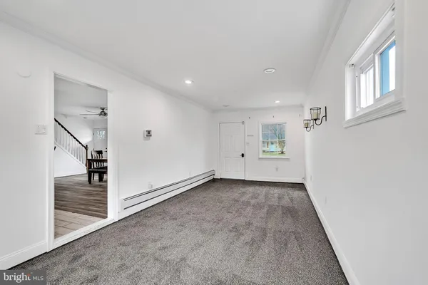 $465,000 | 6 Unity Turn, Levittown, PA 19056