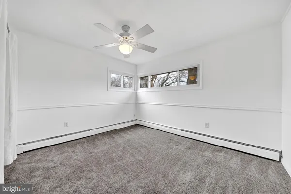 $465,000 | 6 Unity Turn, Levittown, PA 19056
