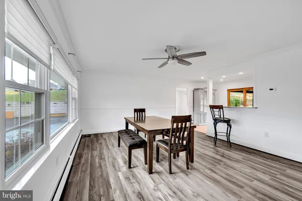 $465,000 | 6 Unity Turn, Levittown, PA 19056