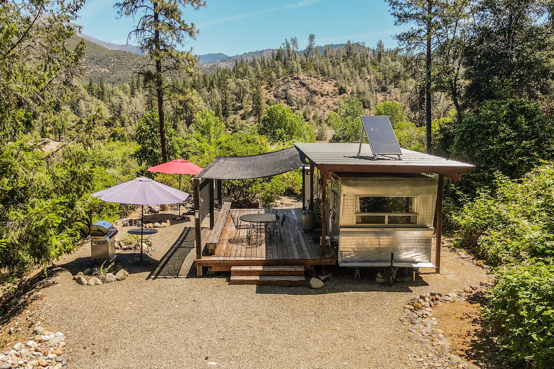 901 Dutch Creek Road Junction City, CA 96048 - Photo 3 of 70