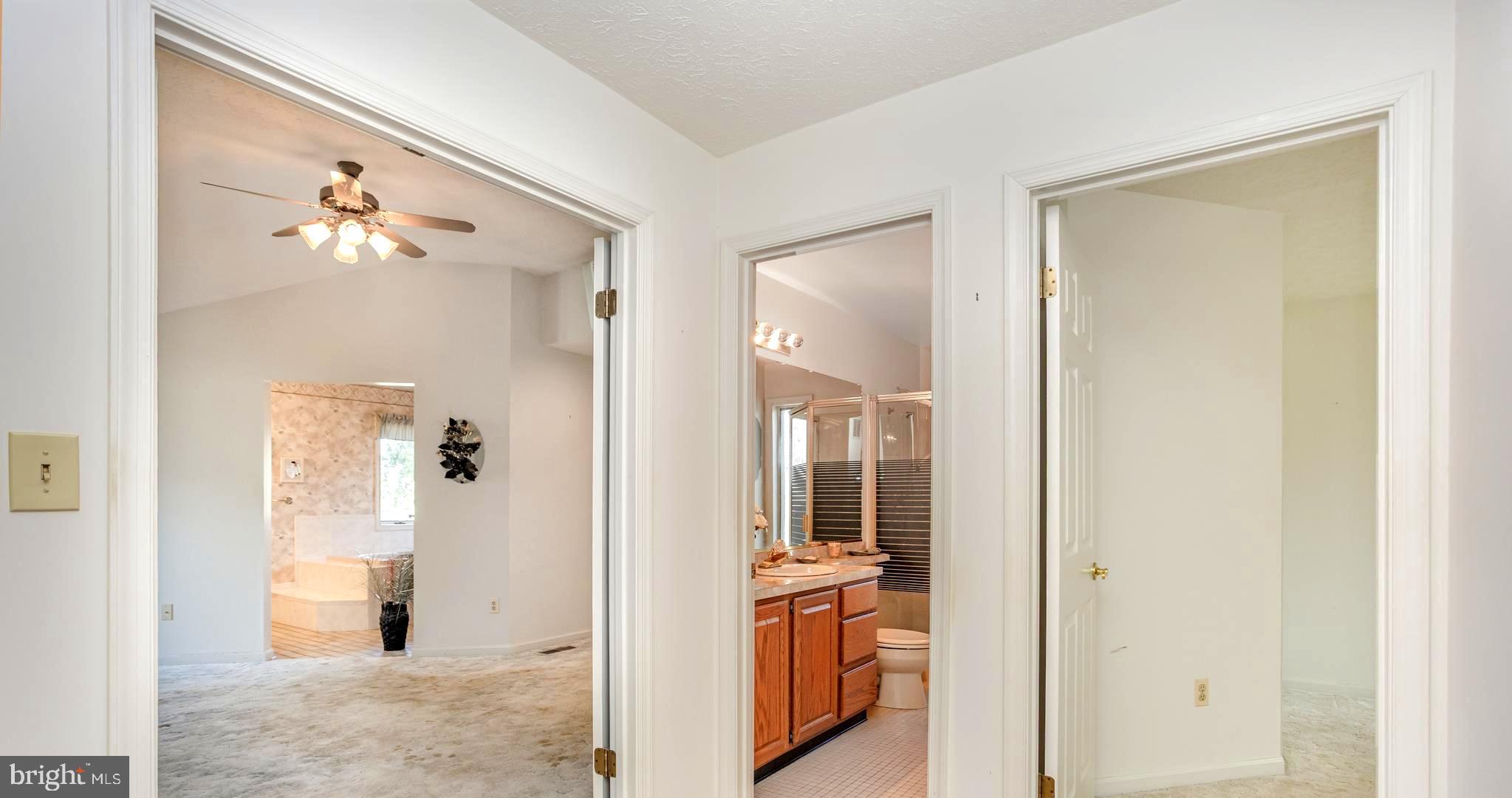 7252 Meadow Lane Baltimore, MD 21222 - Photo 14 of 80 Linen closet and hallway