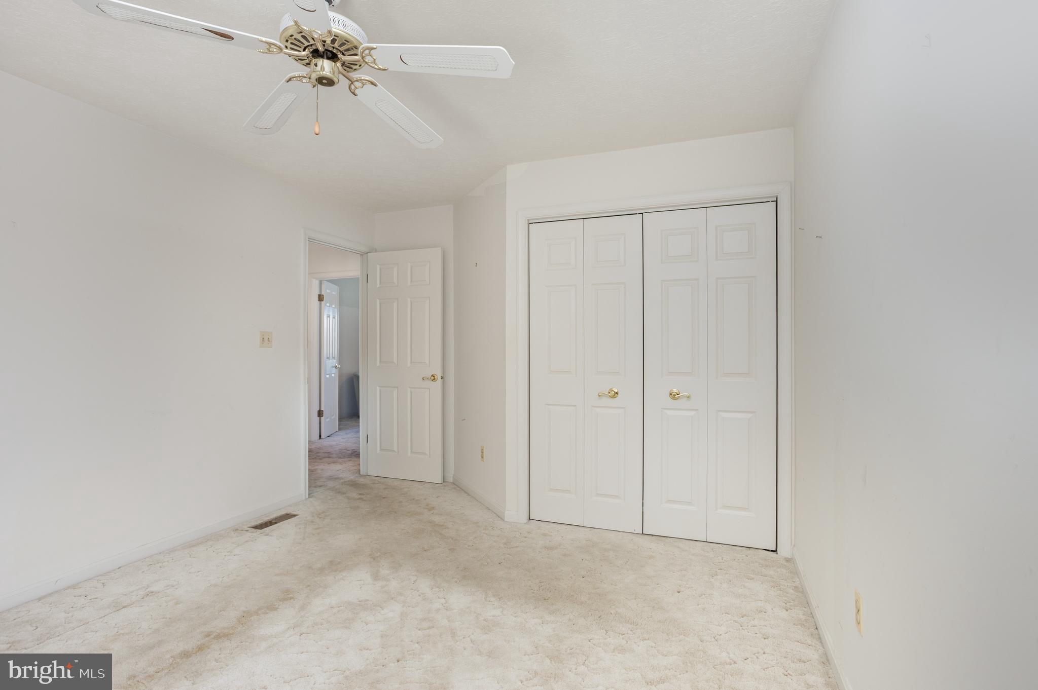 7252 Meadow Lane Baltimore, MD 21222 - Photo 26 of 80 a view of an empty room