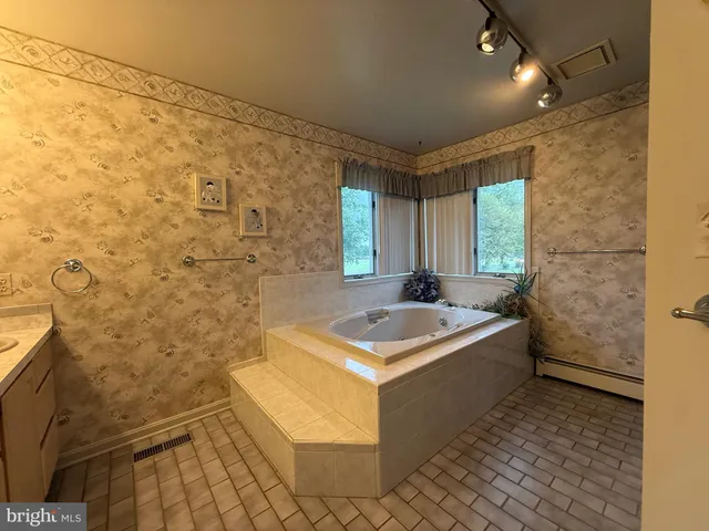 $575,000 | 7252 Meadow Lane, Baltimore, MD 21222