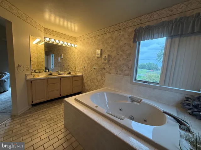 $575,000 | 7252 Meadow Lane, Baltimore, MD 21222