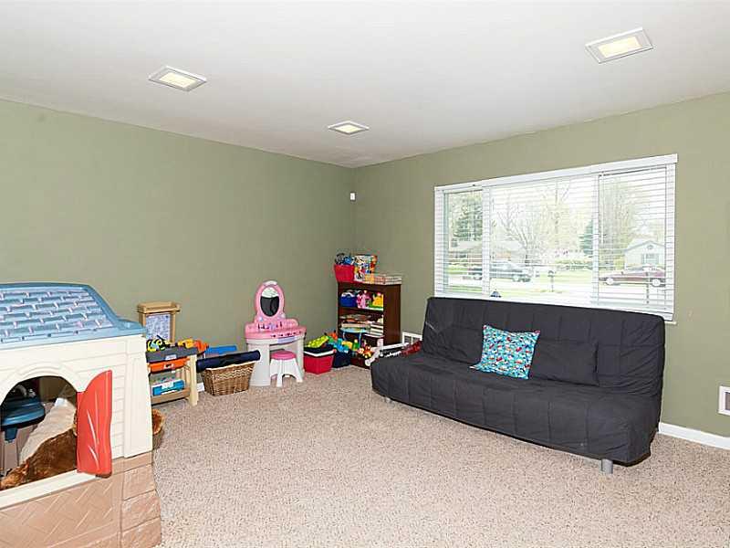 6315 Brokenhurst Road Indianapolis, IN 46220 - Photo 14 of 24