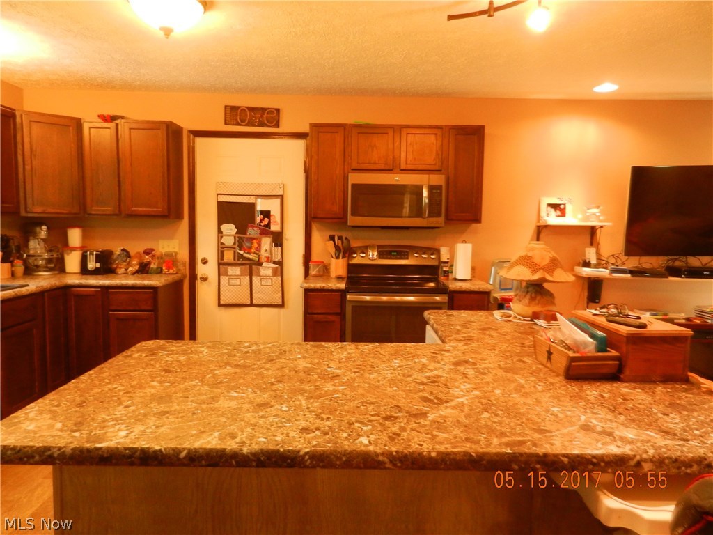 4296 Fredericksburg Road Wooster, OH 44691 - Photo 5 of 15 Gallery Image 5