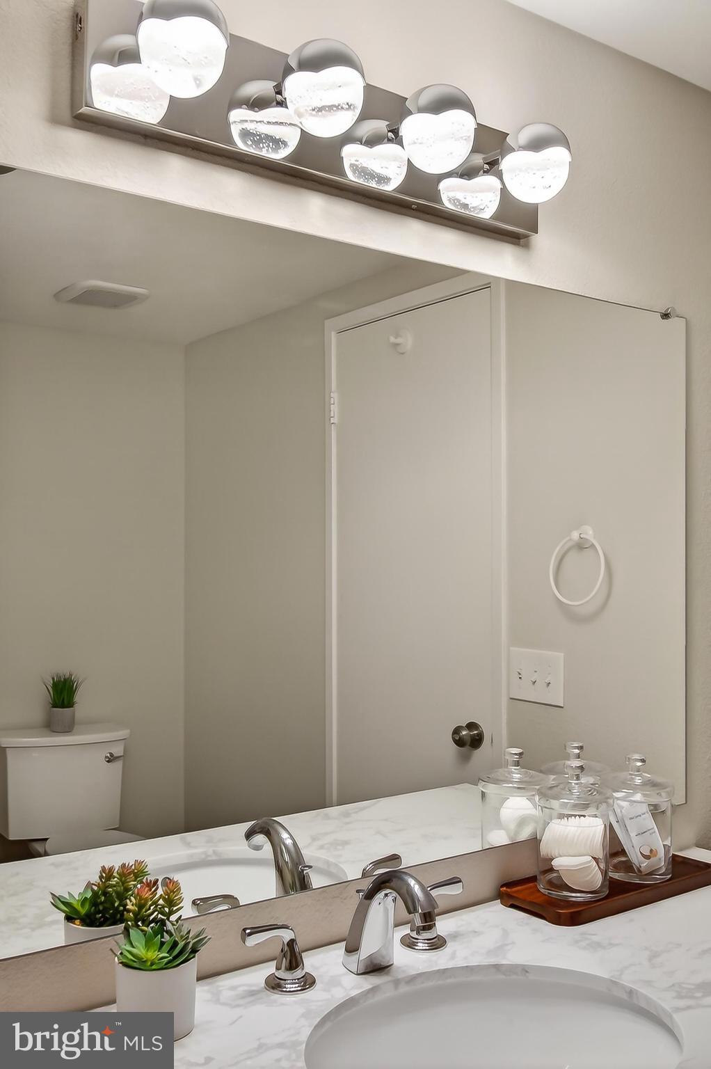 6101 Edsall Road, Unit 312 Alexandria, VA 22304 - Photo 38 of 78 Full Bathroom