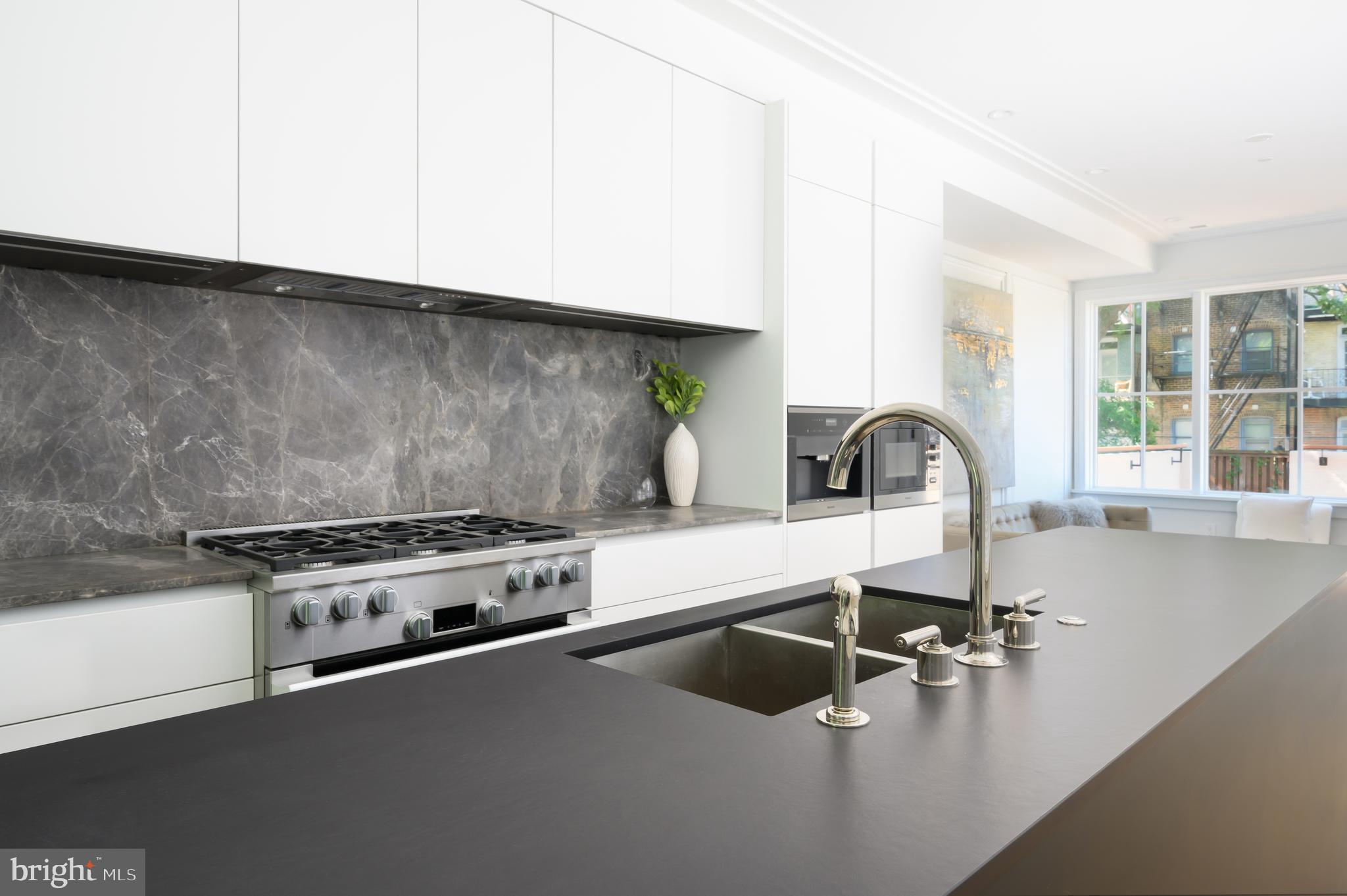 1829 Kalorama Road Northwest, Unit 3 Washington, DC 20009 - Photo 2 of 26