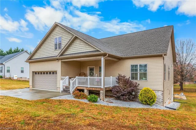 $385,000 | 1880 Chestnut Grove Road, King, NC 27021
