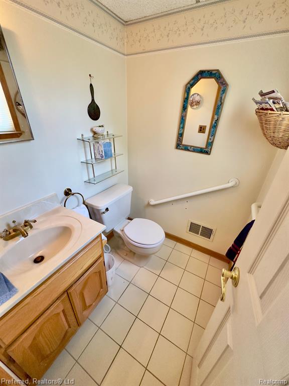 44648 Hanford Road Canton, MI 48187 - Photo 13 of 29