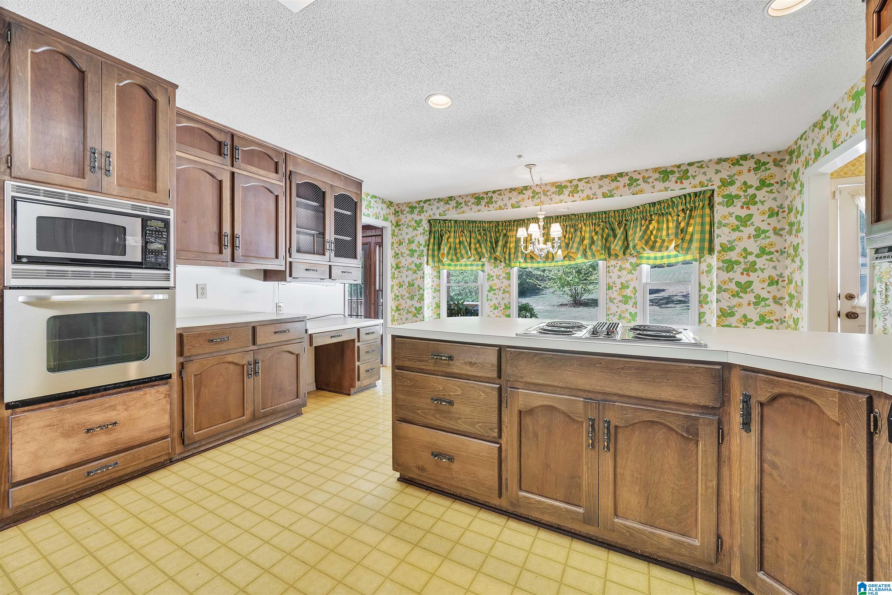 916 Hitching Post Lane Birmingham, AL 35210 - Photo 11 of 50