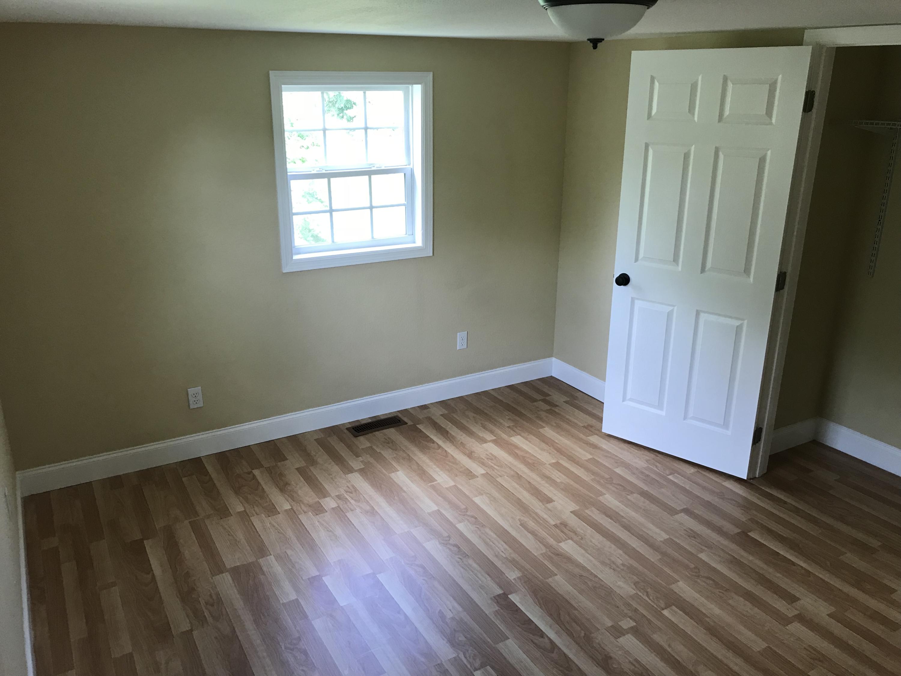 9112 Vonore Road Loudon, TN 37774 - Photo 18 of 23 Master Bedroom