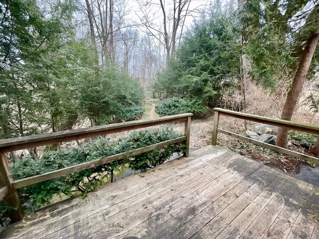 $1,250 | 4 Elm Avenue, Unit 3/4, Norwich, CT 06360