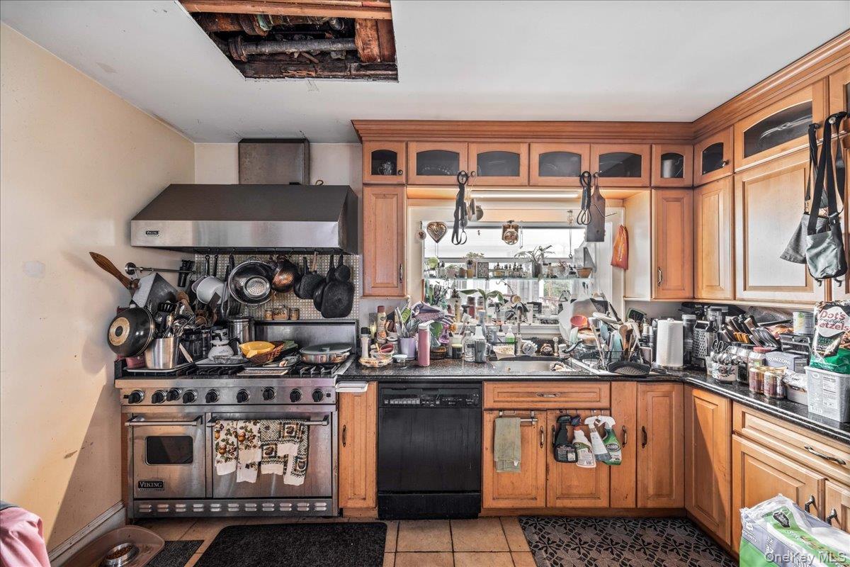 27 Faneuil Place New Rochelle, NY 10801 - Photo 7 of 34
