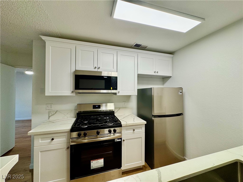 2200 South Fort Apache Road, Unit 2017 Las Vegas, NV 89117 - Photo 17 of 32